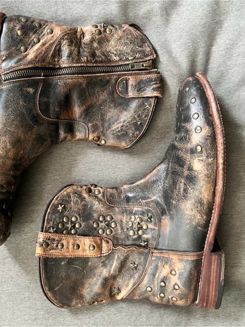 BED STU Cobbler Series Studded Leather Moto Boots Distressed Brown Black 11